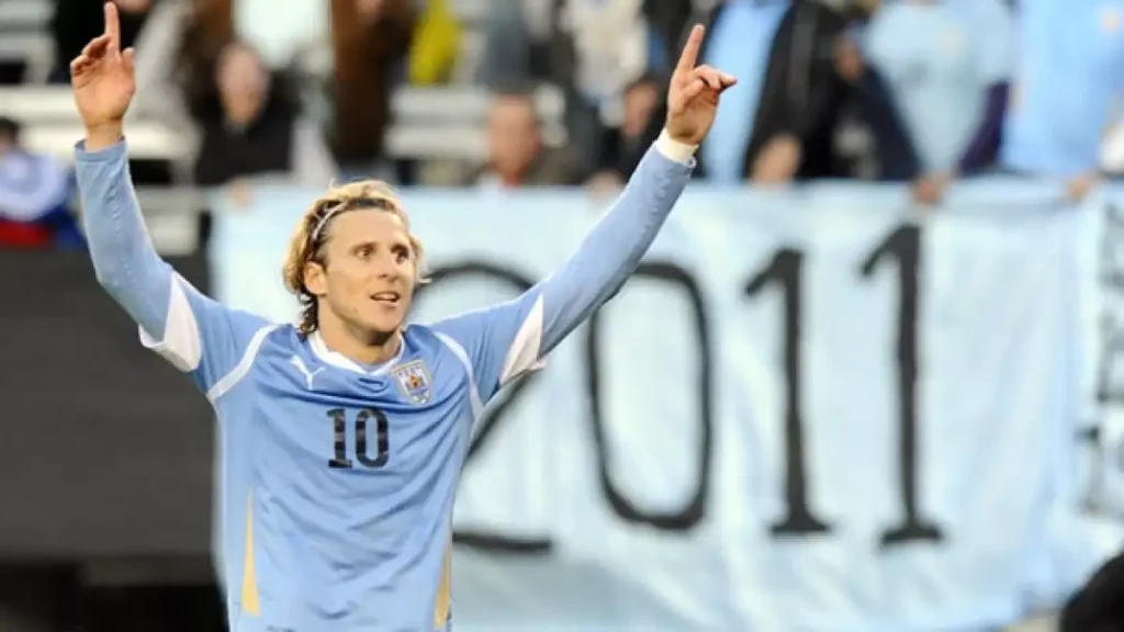diego forlan 2011