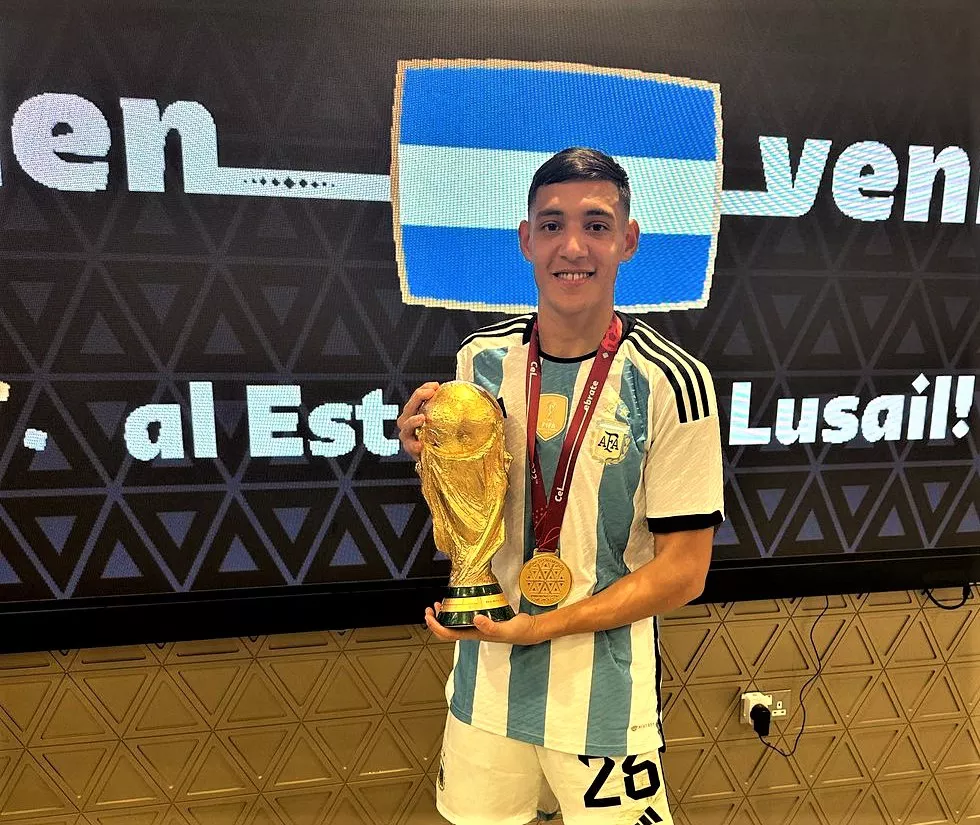 nahuel molina 2022 arg cm