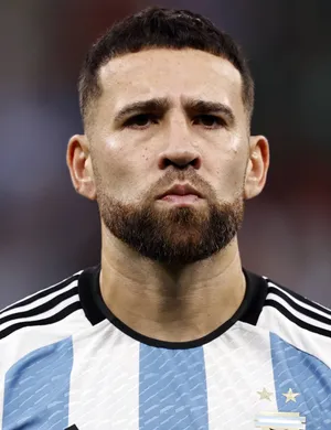 nicolas otamendi 2022 arg cm
