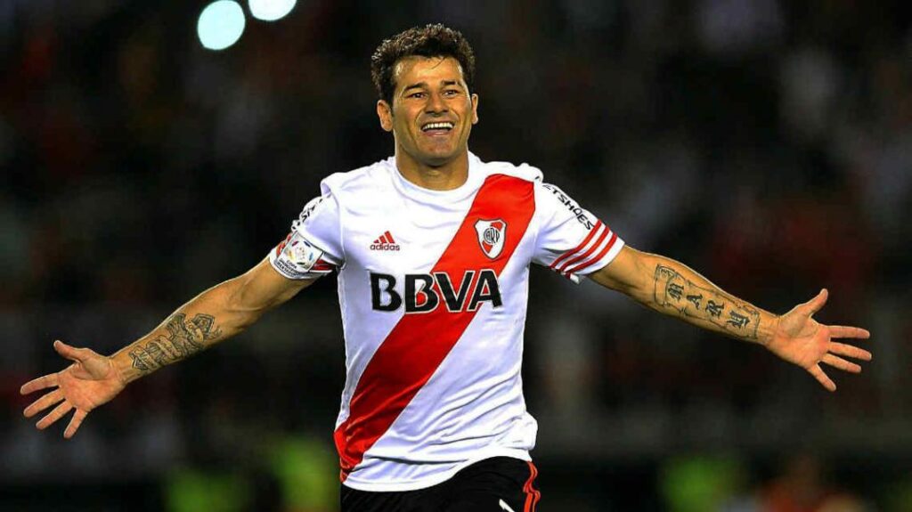 rodrigo mora 2015 riv cl