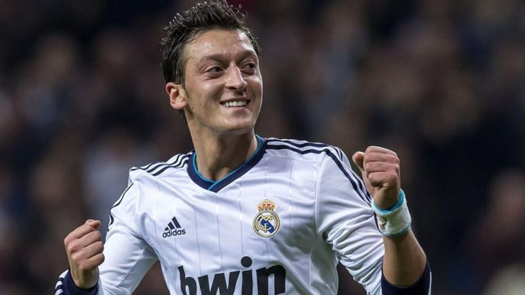 mesut ozil 2013