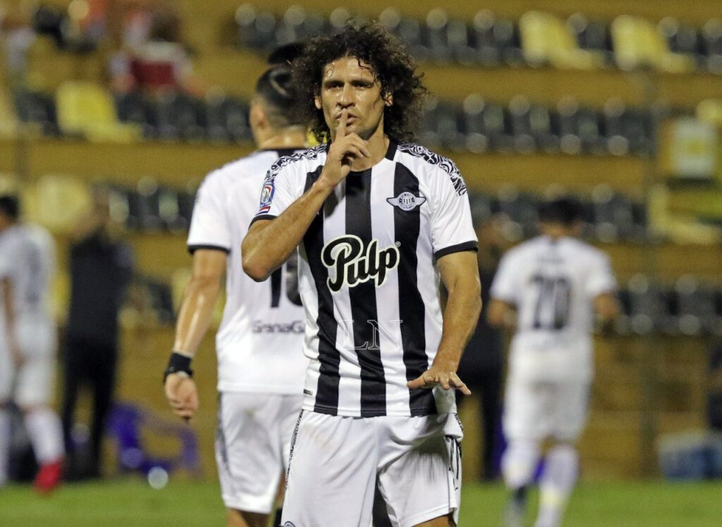 blas caceres 2020 lib cl r