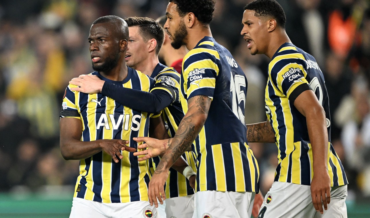 Alineación de Fenerbahçe Europa League 2023 fenerbahçe 2023 eul