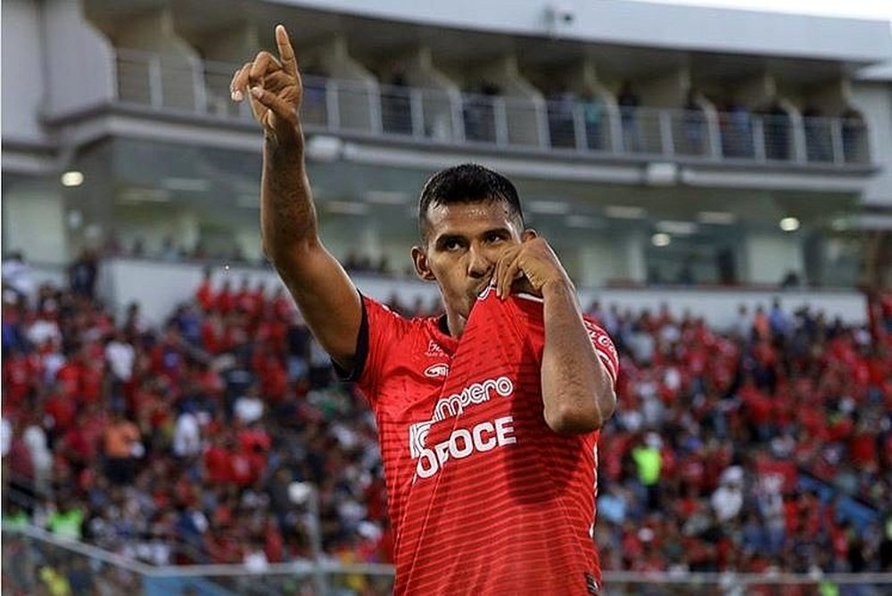 gilbert Álvarez 2020 wil cl r