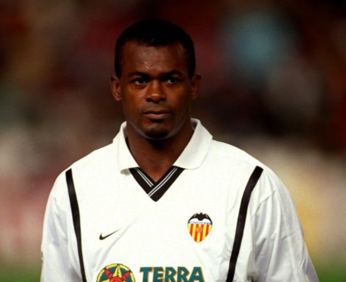 jocelyn angloma 2001 val ch r