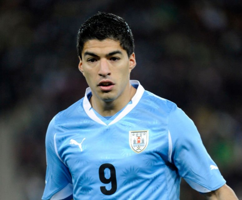 luis suarez 2010 uru cm