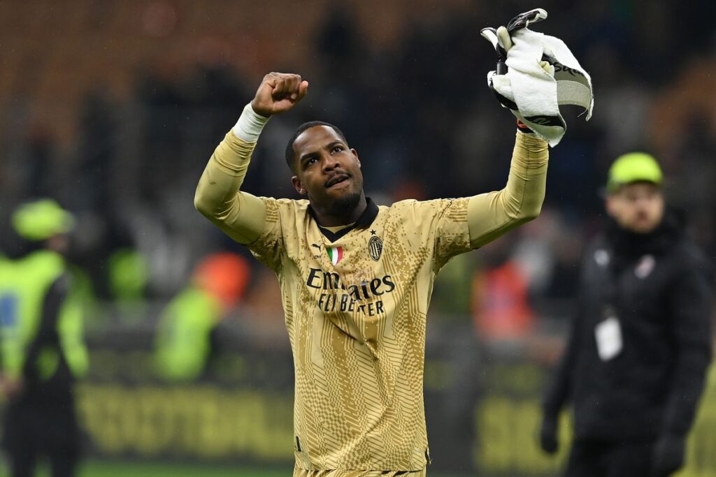 mike maignan 2023 mil ch r