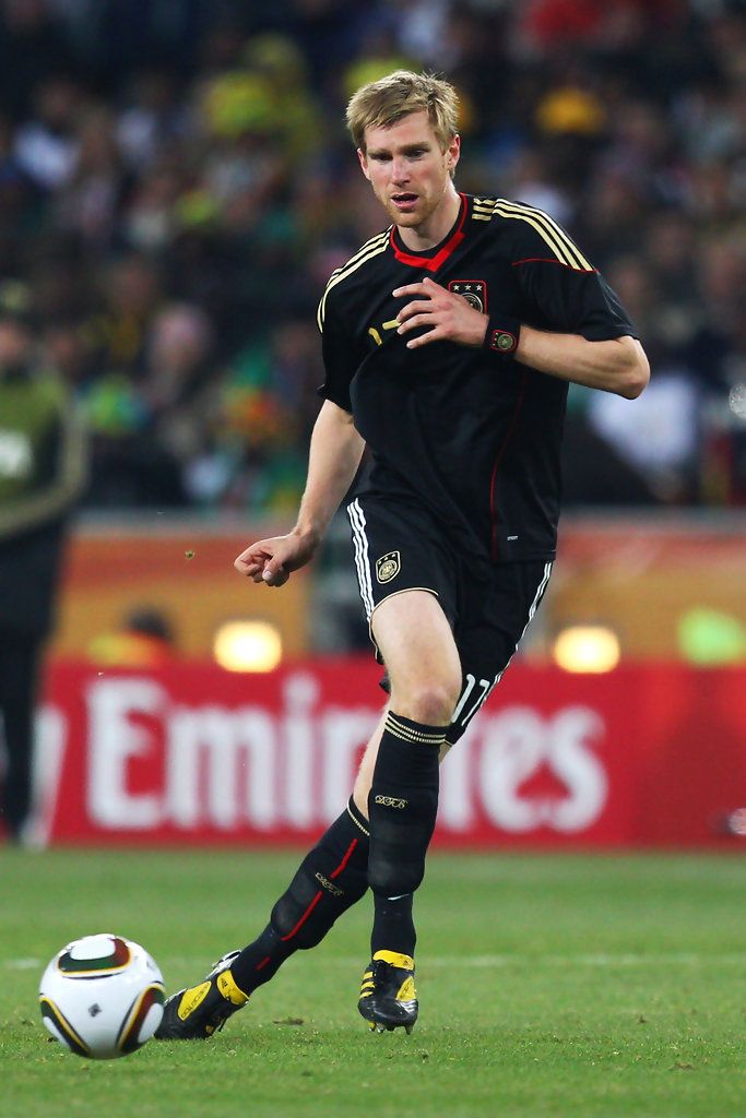 per mertesacker 2010 ale