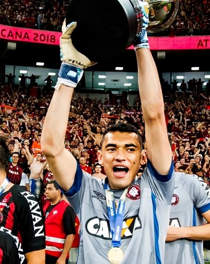 Alineación de Athletico Paranaense Campeón Copa Sudamericana 2018 aderbar santos 2018 par cs