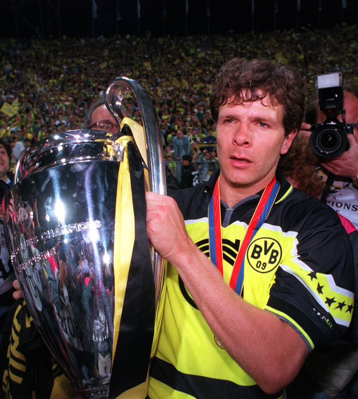 Alineación de Borussia Dortmund Campeón Champions League 1997 andreas moller 1997 bvb ch r