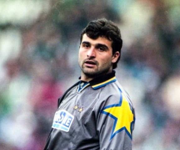 angelo peruzzi 1995 juv uefa