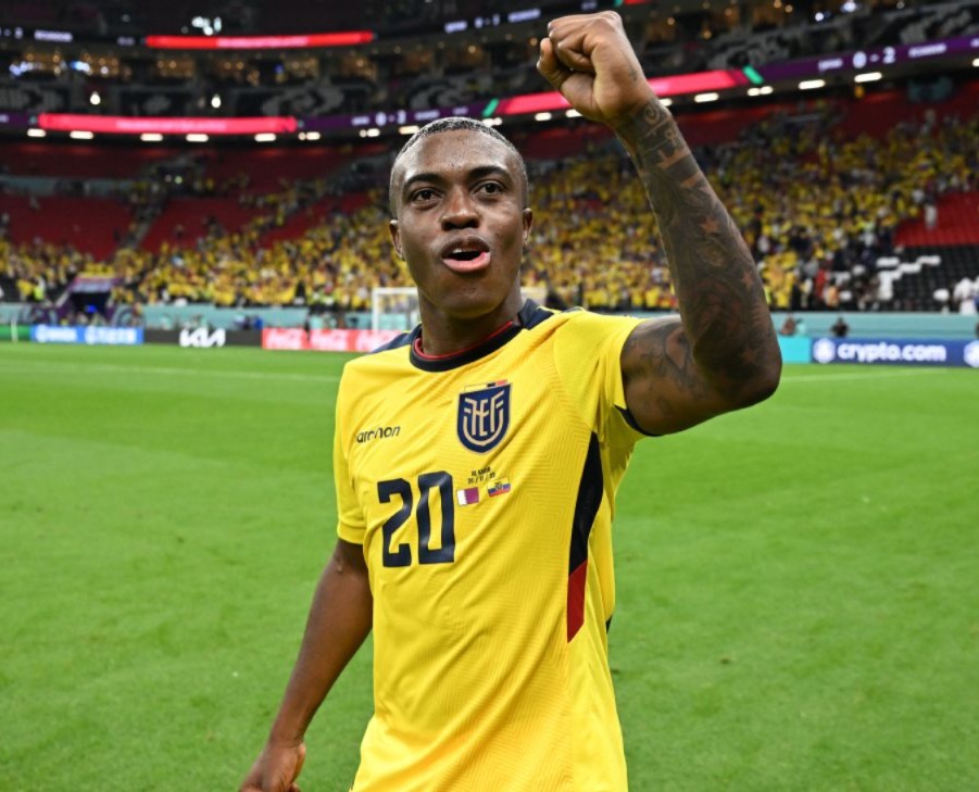 jhegson méndez 2022 ecu cm r