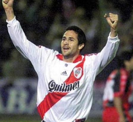 mario yepes 2000 riv cl r