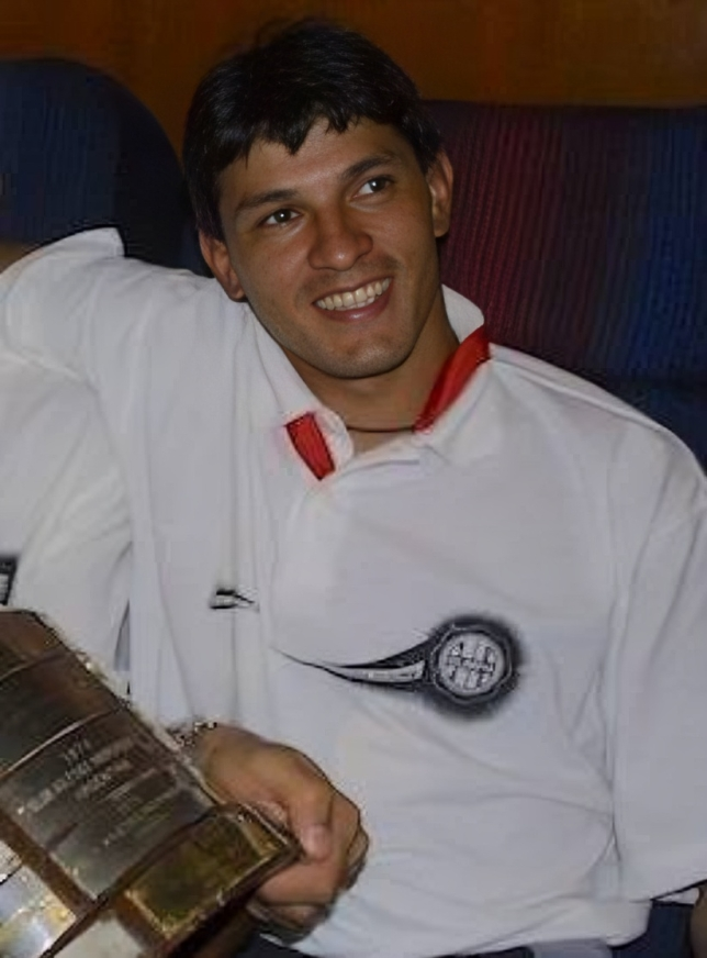 Alineación de Olimpia Campeón Copa Libertadores 2002 miguel angel benitez 2002 oli cl r