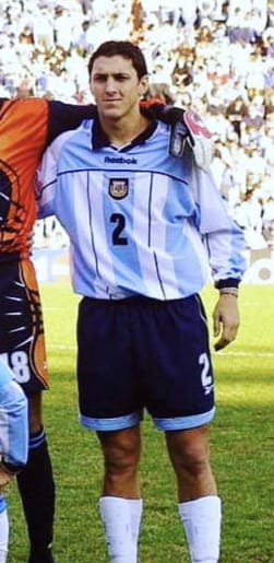 nicolás burdisso arg m20 2001