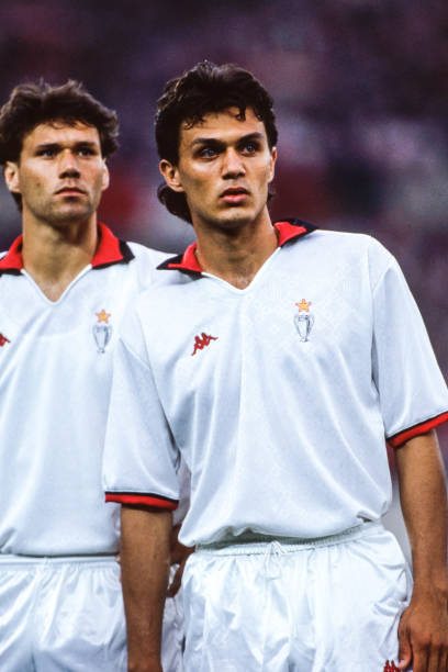 Alineación de Milan Campeón Copa de Campeones de Europa 1990 paolo maldini 1990 mil ch r