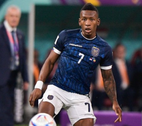 pervis estupiñán 2022 ecu cm r