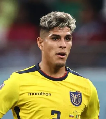 piero hincapie 2022 ecu cm r