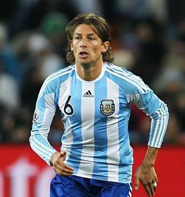 Alineación de Argentina Mundial 2010 gabriel heinze 2010 arg cm r
