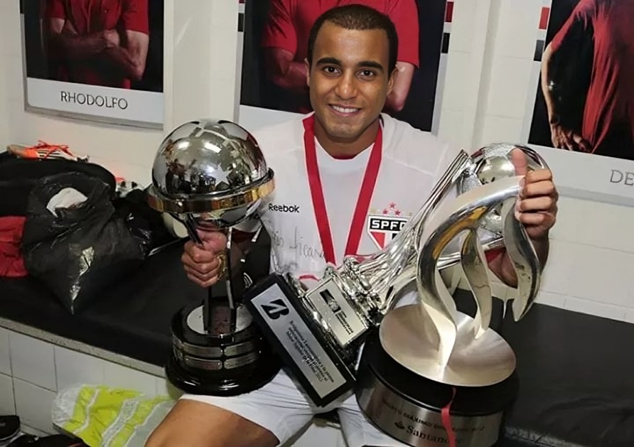 Alineación de Sao Paulo Campeón Copa Sudamericana 2012 lucas moura 2012 spau cs