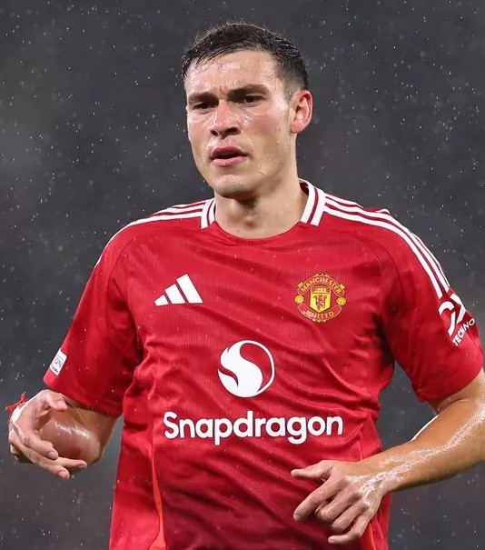 Alineación de Manchester United Vicecampeón Europa League 2025 manuel ugarte 2025 mu eul r