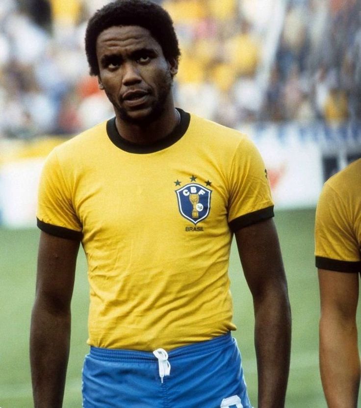 Alineación de Brasil Mundial 1982 serginho 1982 bra cm
