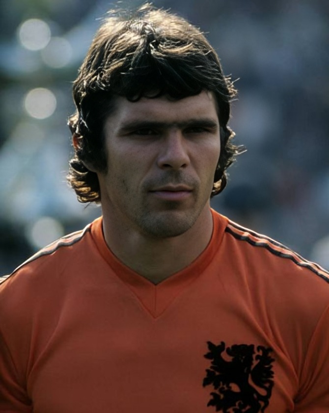 Alineación de Holanda Vicecampeón Mundial 1974 willem van hanegem 1974 hol cm r