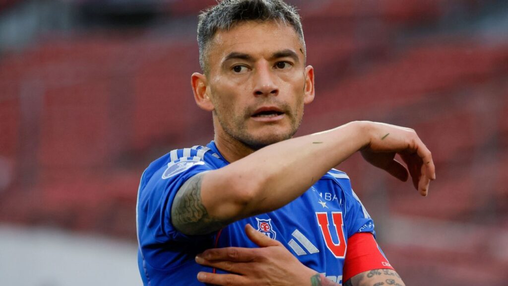 charles aranguiz 2025 udc cs