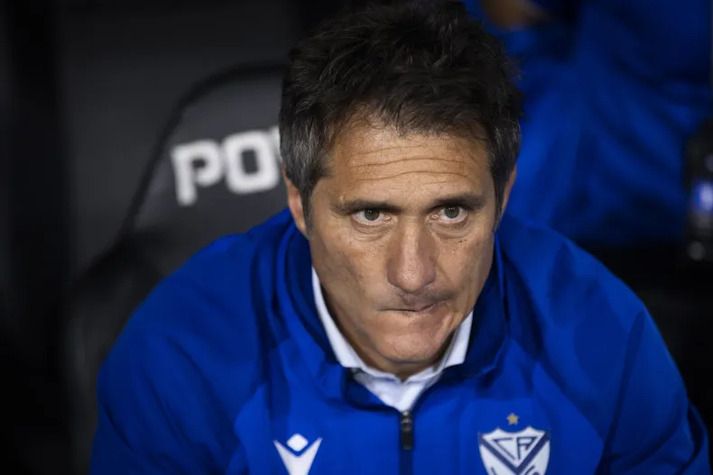 Alineación de Vélez Sarsfield Copa Libertadores 2025 guillermo barros schelotto 2025 vel cl