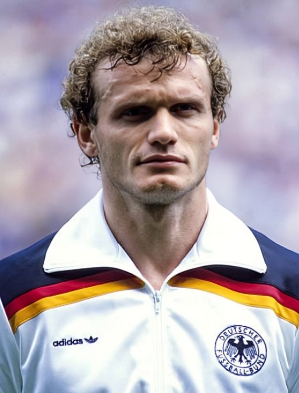 hans peter briegel 1982 ale cm r