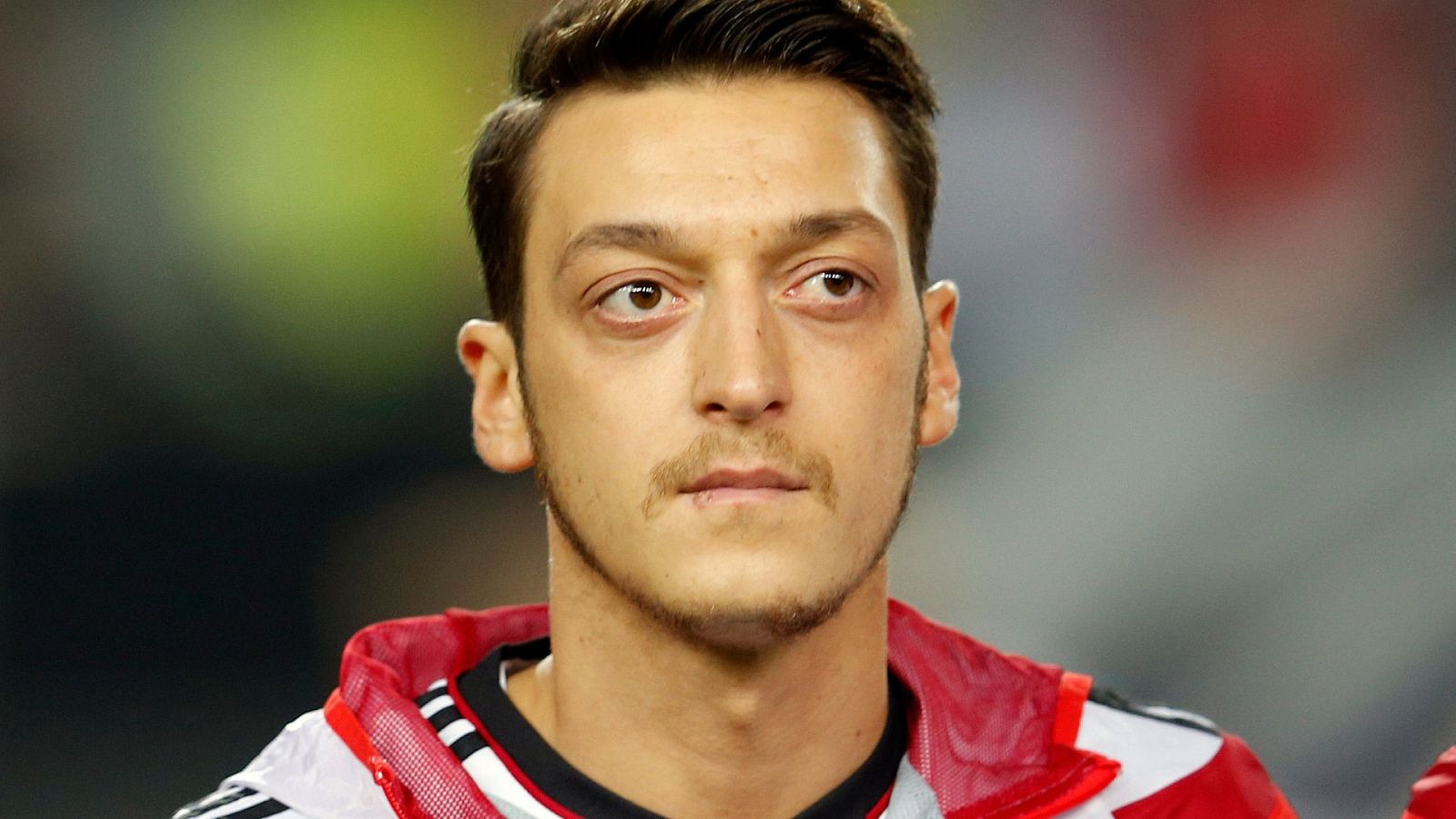 mesut ozil portada r