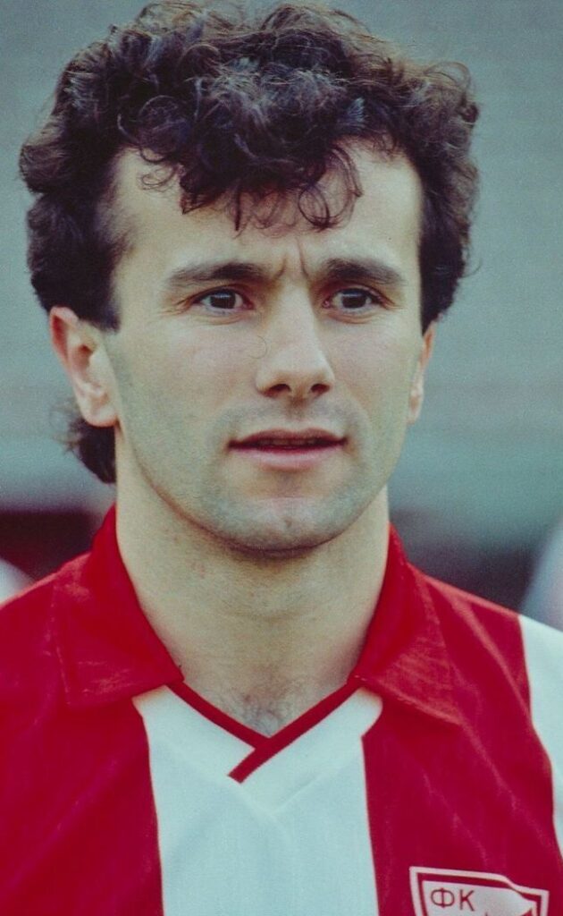 Alineación de Estrella Roja Campeón Copa de Campeones de Europa 1991 dejan savicevic 1991 est ch