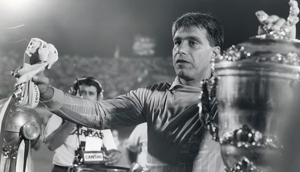 ever hugo almeida portada