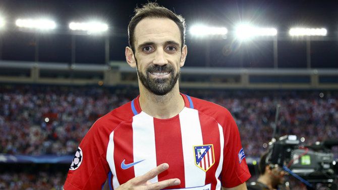 Alineaciones históricas donde jugó Juanfran juanfran portada