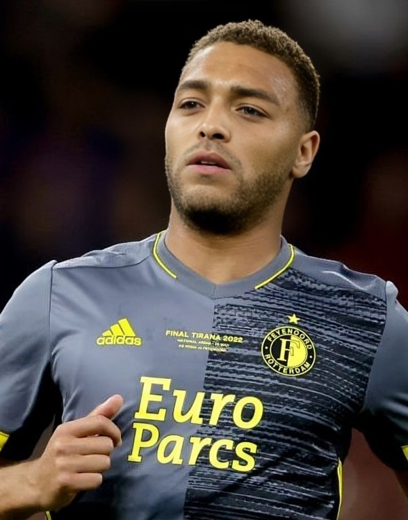 cyriel dessers 2022 fey cfc