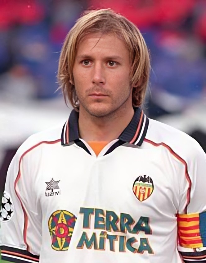 gaizka mendieta 2000 val ch