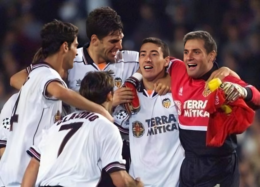 Alineación de Valencia Vicecampeón Champions League 2000