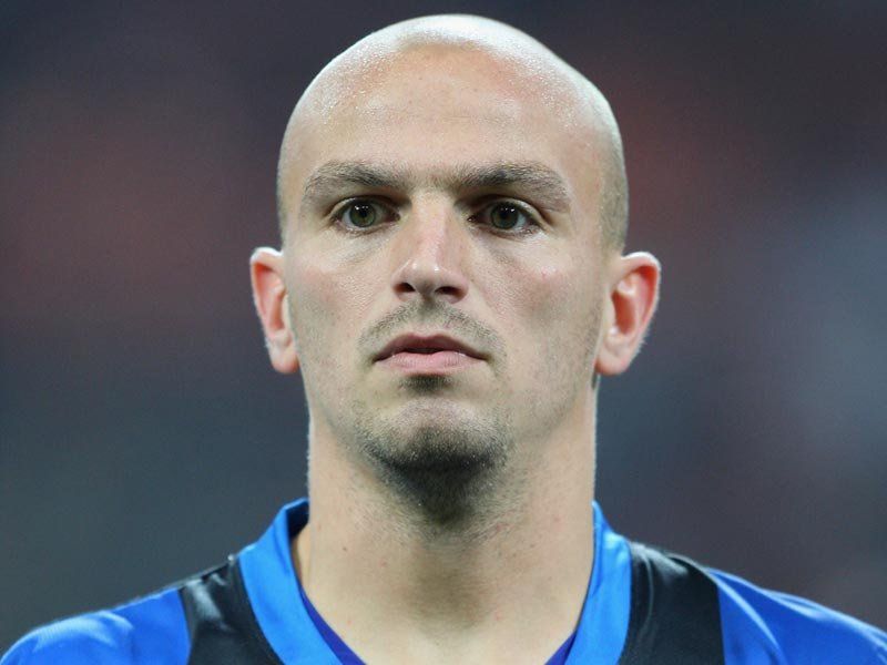 esteban cambiasso portada