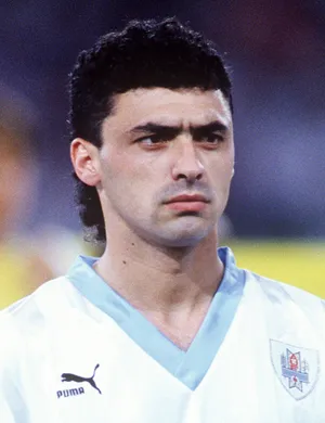 carlos aguilera 1990 uru cm