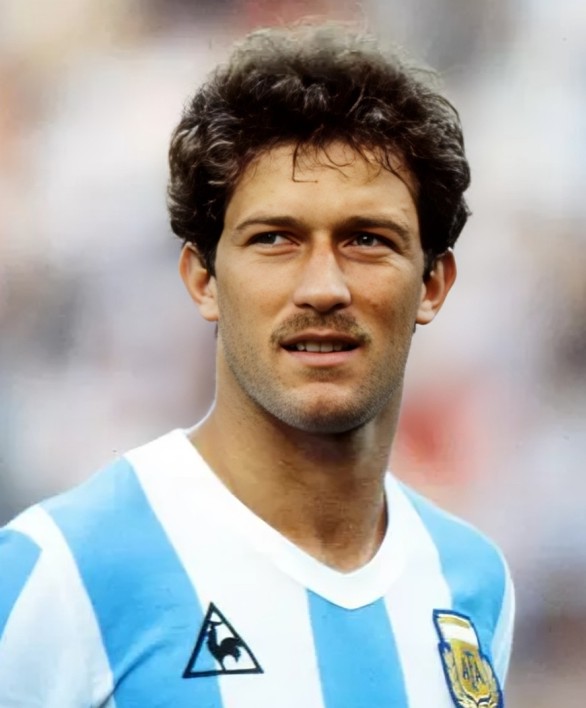 gabriel calderón 1982 arg cm