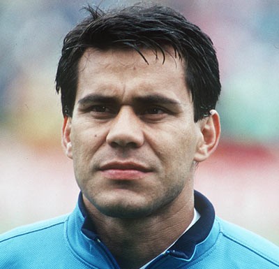 Alineaciones históricas donde jugó Rubén Paz ruben paz portada