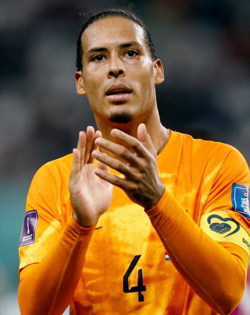 Alineación de Holanda Mundial 2022 virgil van dijk 2022 hol cm