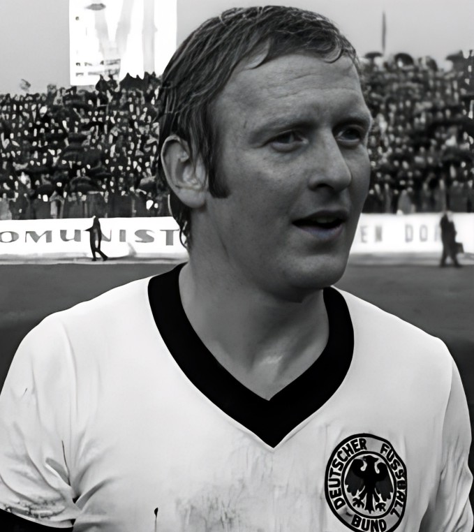 karl heinz schnellinger 1970 ale cm