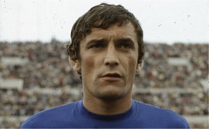 Alineaciones históricas donde jugó Luigi Riva luigi riva portada