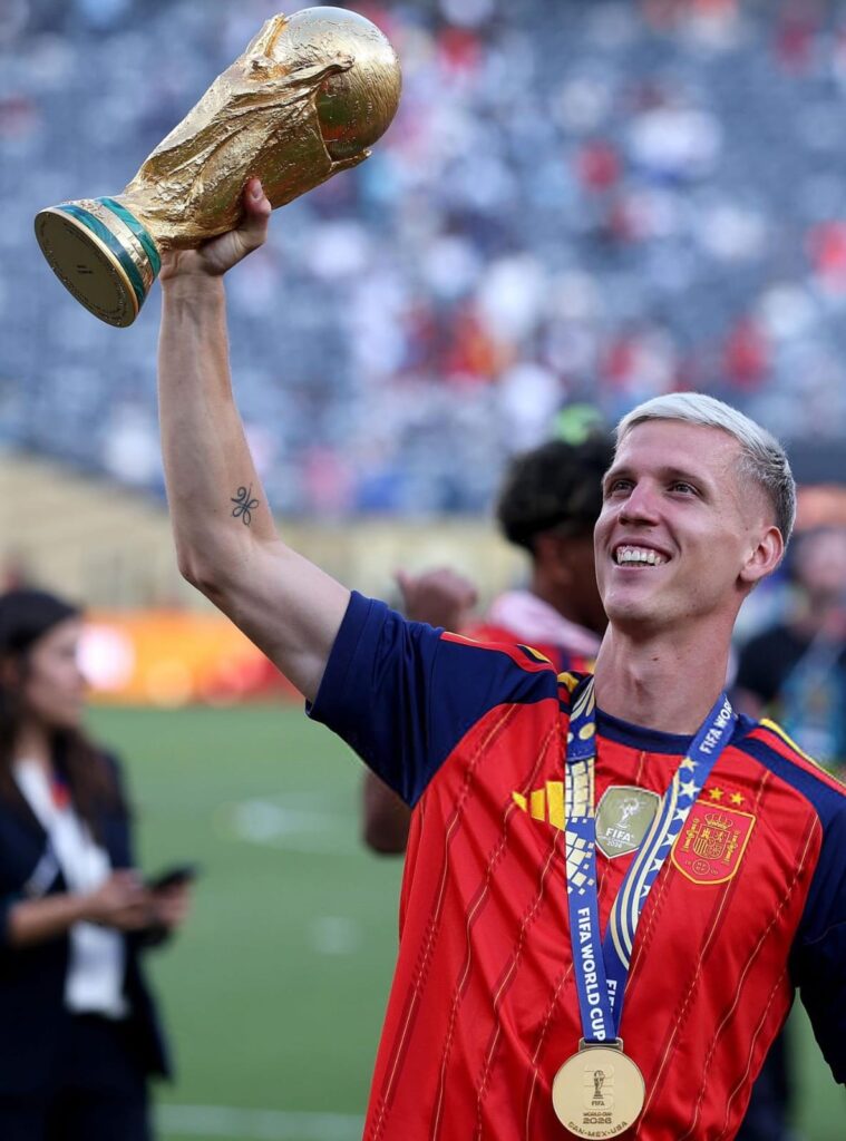 Alineación de España Campeón Mundial 2026 dani olmo 2026 esp cm