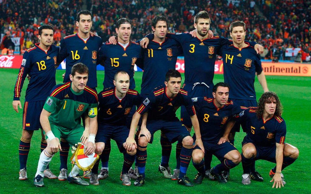 Campeones del Mundo del Siglo XXI: Alineaciones detalladas desde Brasil 2002 a España 2026 españa xi 2010