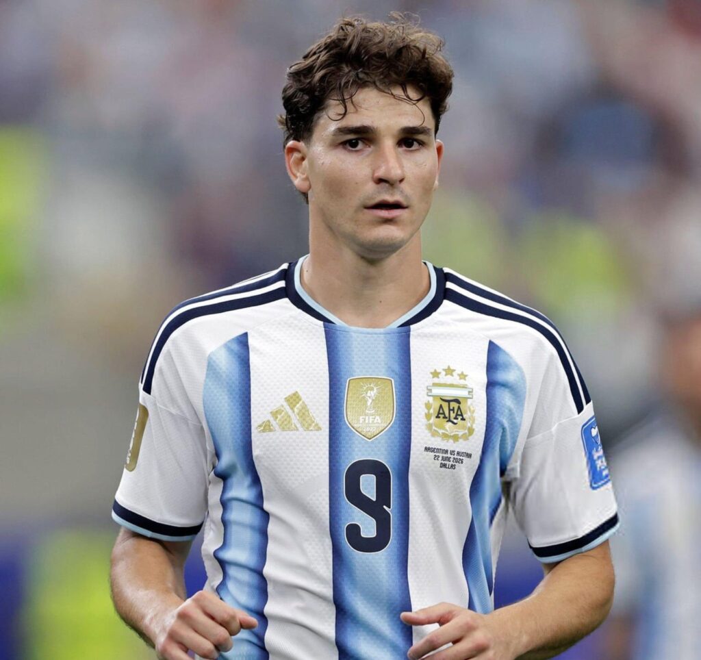 Alineación de Argentina Vicecampeón Mundial 2026 julian alvarez 2026 arg cm