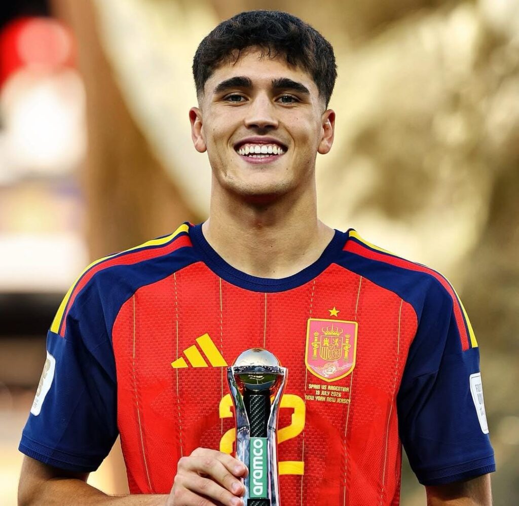 Alineación de España Campeón Mundial 2026 pau cubarsi 2026 esp cm
